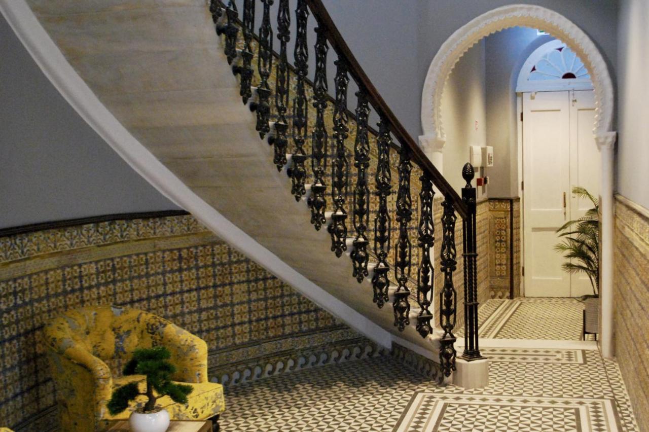 Master Penthouse Double Room Ensuite With Private Terrace - Grand Central House Gibraltar Exteriör bild