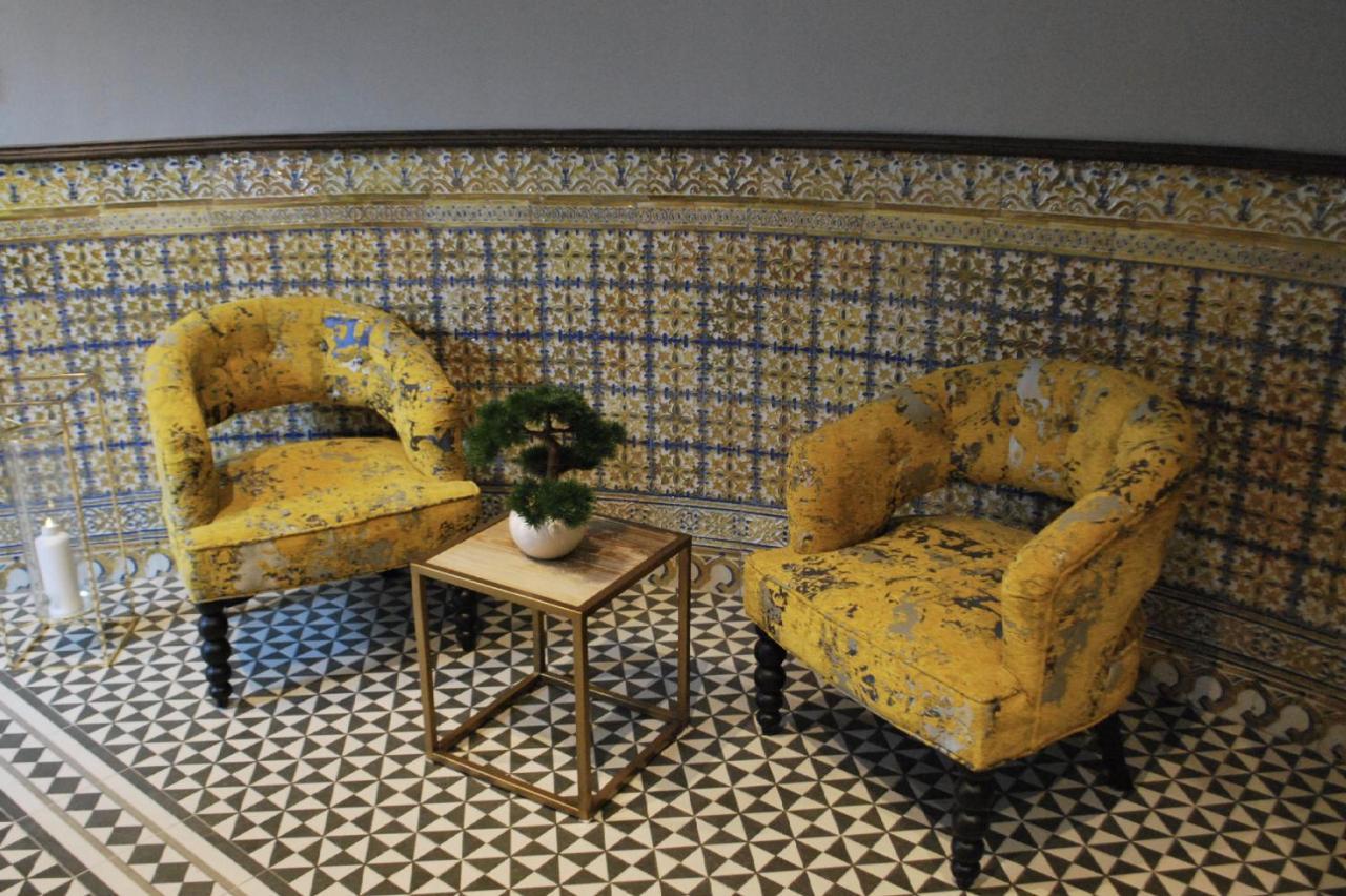Master Penthouse Double Room Ensuite With Private Terrace - Grand Central House Gibraltar Exteriör bild