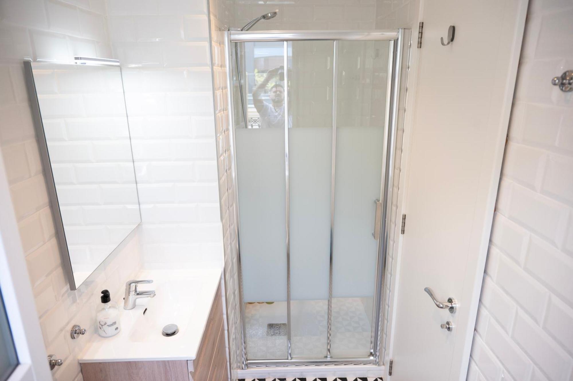 Master Penthouse Double Room Ensuite With Private Terrace - Grand Central House Gibraltar Exteriör bild
