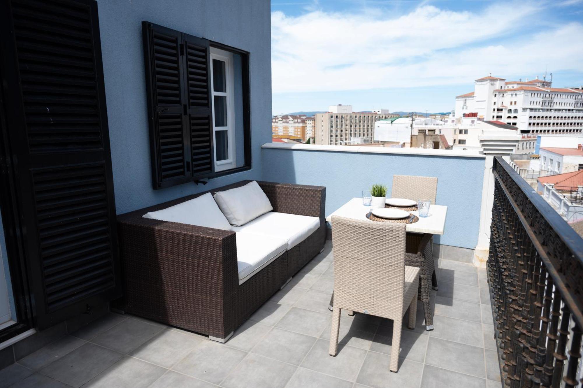 Master Penthouse Double Room Ensuite With Private Terrace - Grand Central House Gibraltar Exteriör bild